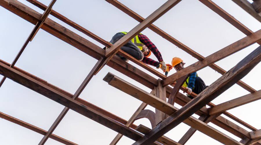 Professional gutter cleaning services in Fennimore, WI